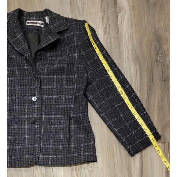 Amanda Smith Pure Wool Blazer - Picture 3 of 8